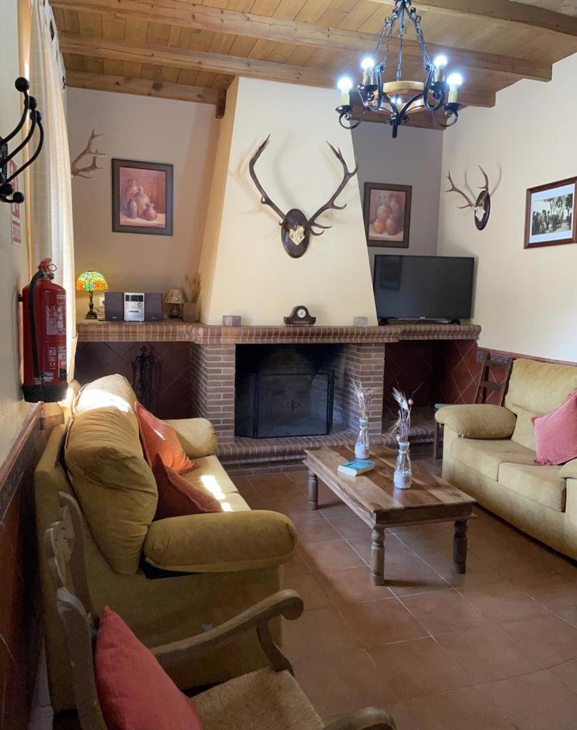 Casa Rural La Dehesilla Cazalla de la Sierra Εξωτερικό φωτογραφία